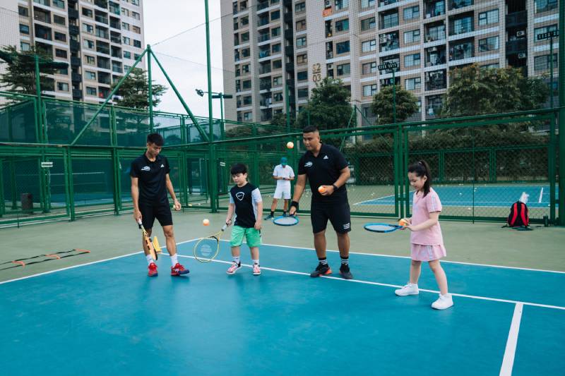 Dạy tennis cho trẻ em Hà Nội tại MST